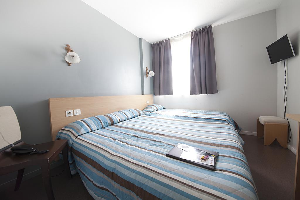 P'Tit Dej-Hotel Clermont Ferrand Centre Стая снимка